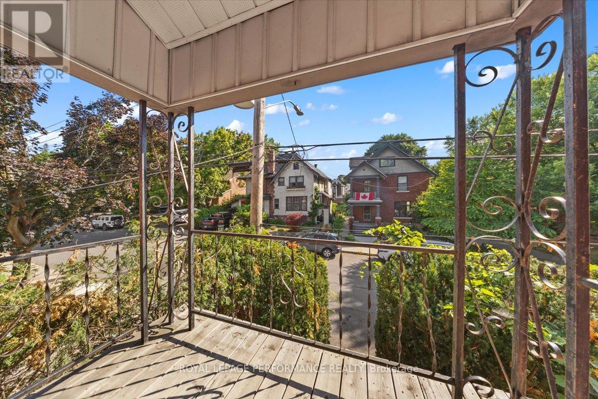 46 LEONARD AVENUE