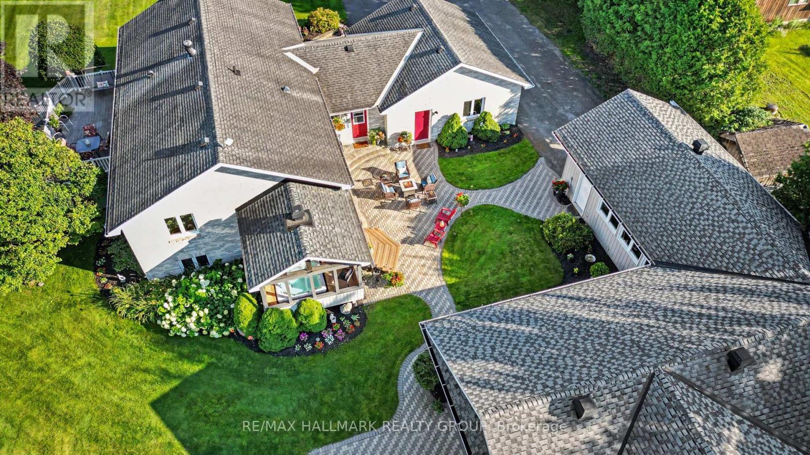 1721 CARSONBY ROAD E