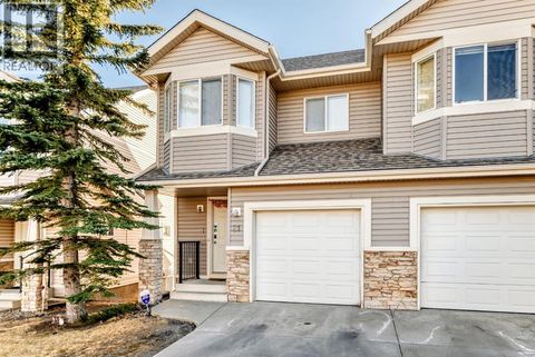 21 Royal Oak Gardens NW Calgary AB T3G5S5