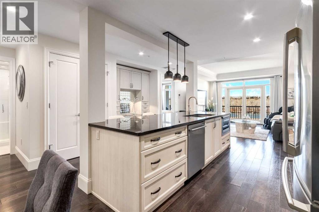 301, 131 Quarry Way SE