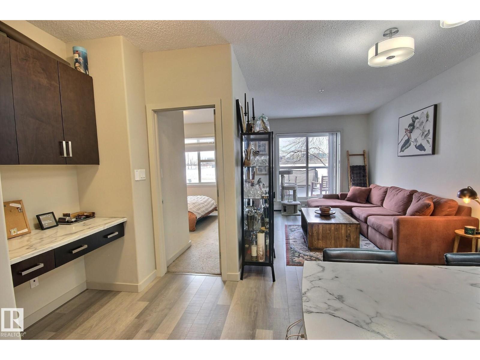 #104 320 AMBLESIDE LINK LI SW