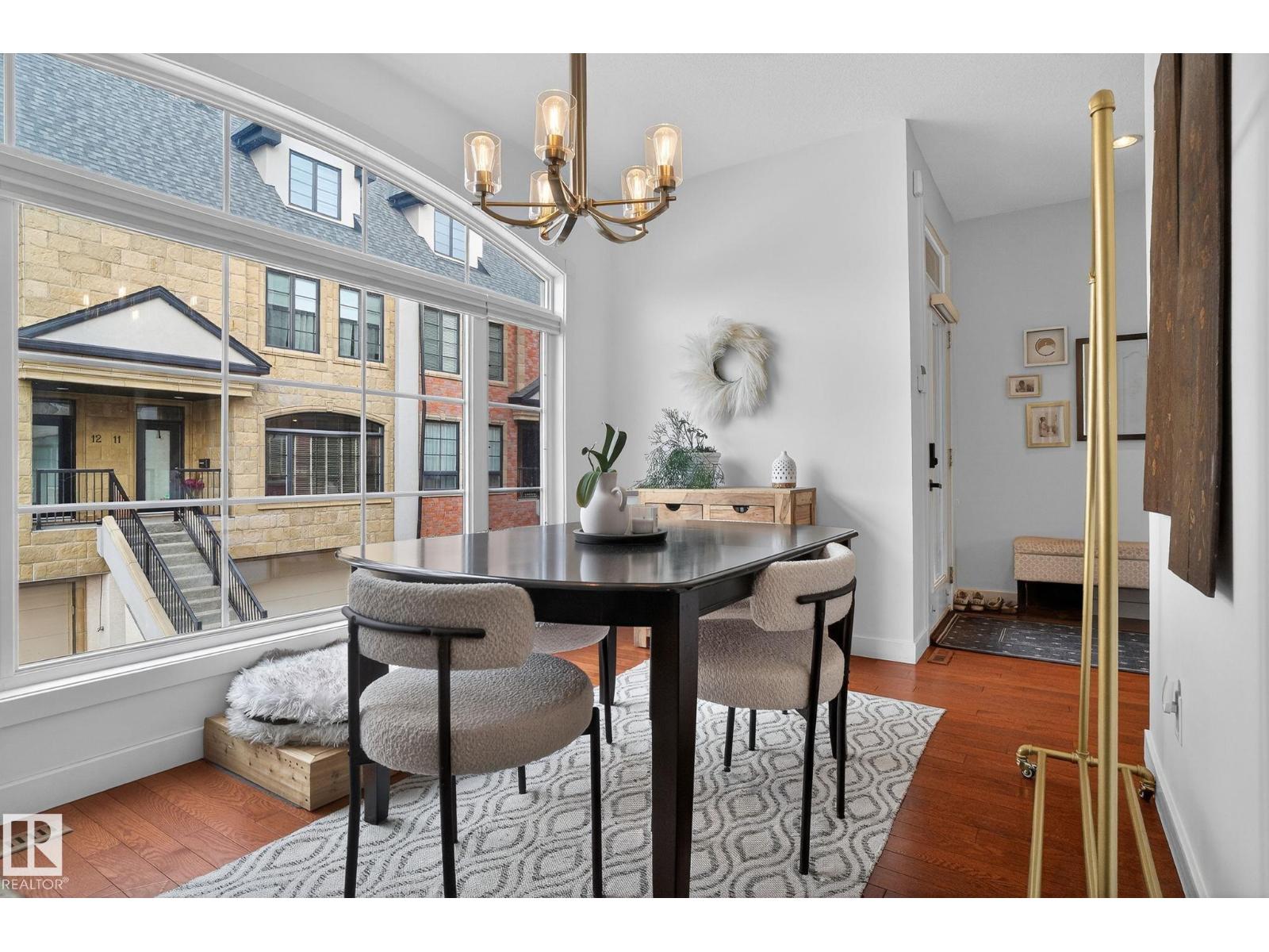 #1 9561 143 ST NW NW