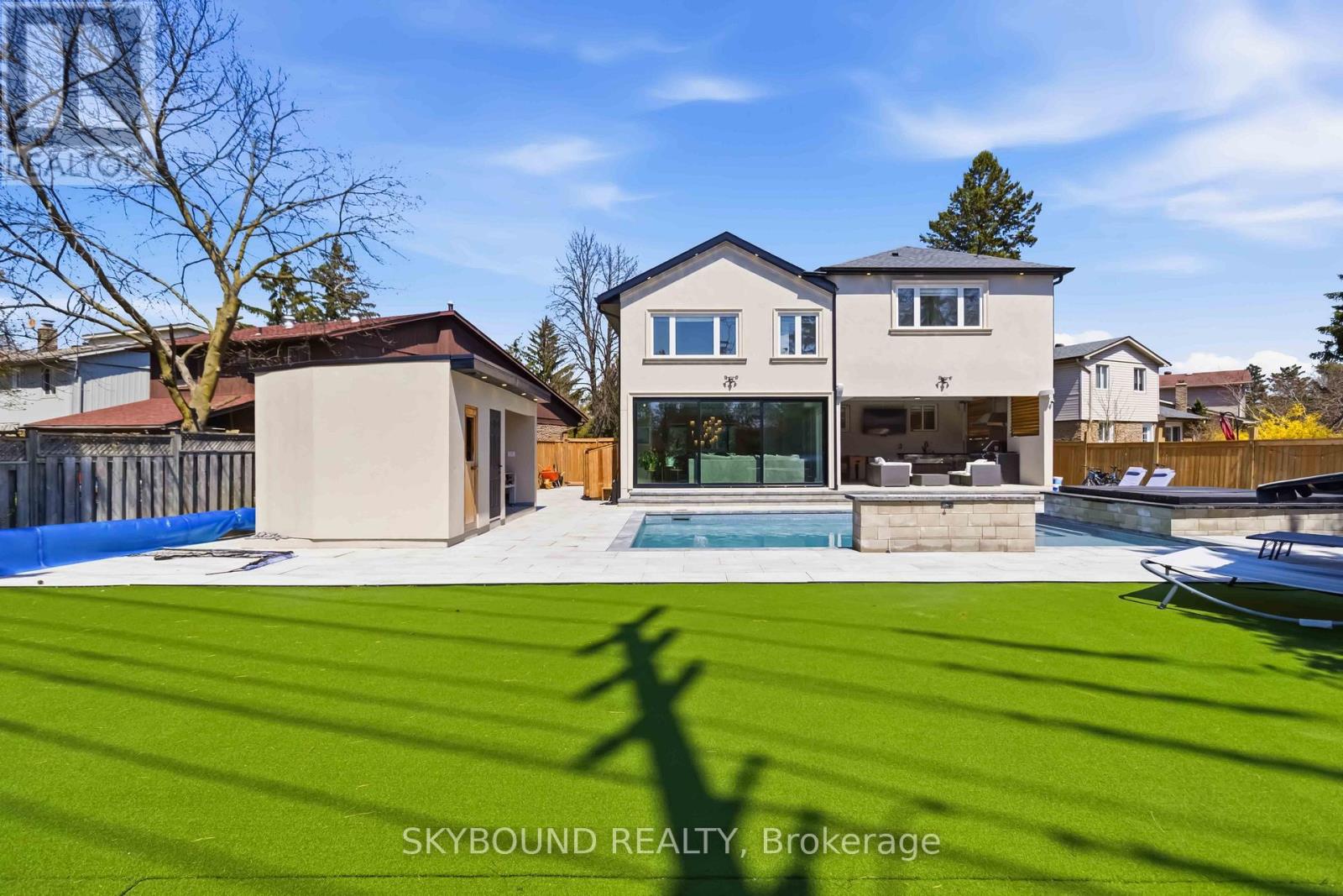 2711 SPRUCE NEEDLE COURT