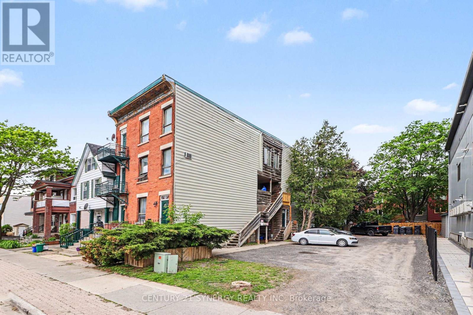 279 ST ANDREW STREET