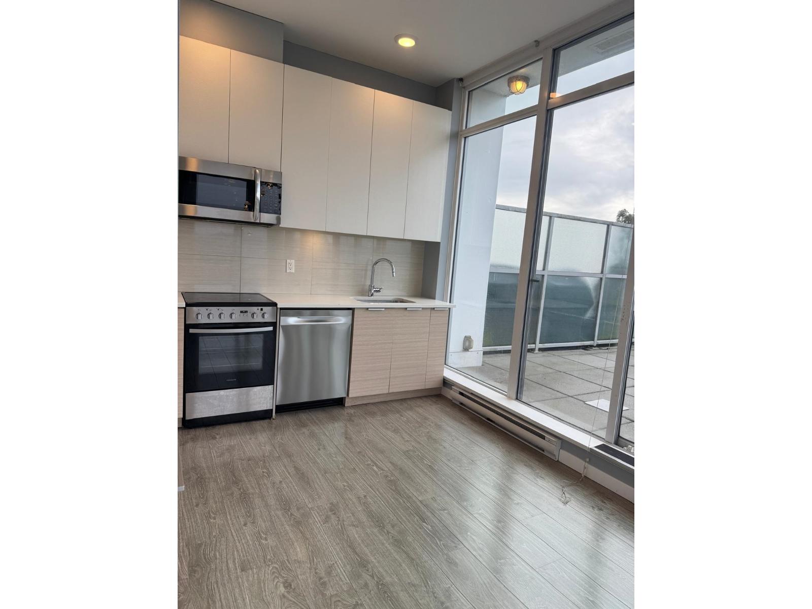 2701 13303 CENTRAL AVENUE