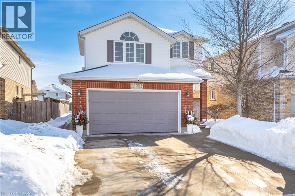 453 SANDY COVE Crescent