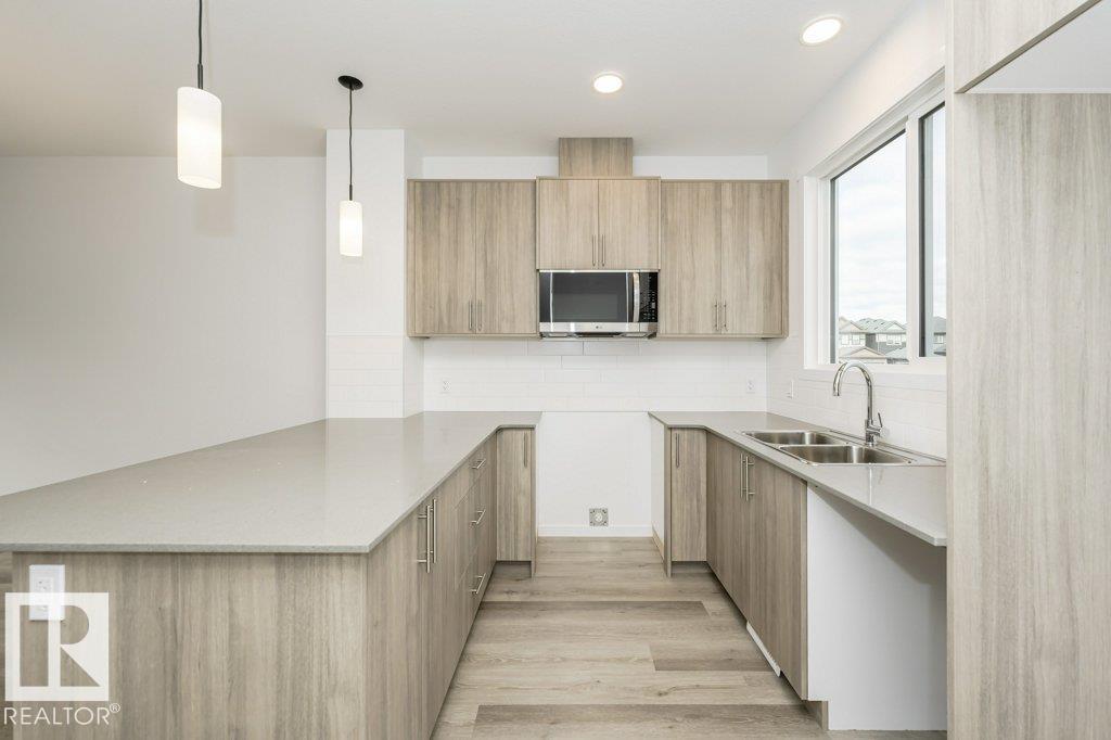 326 EDGEMONT DR NW