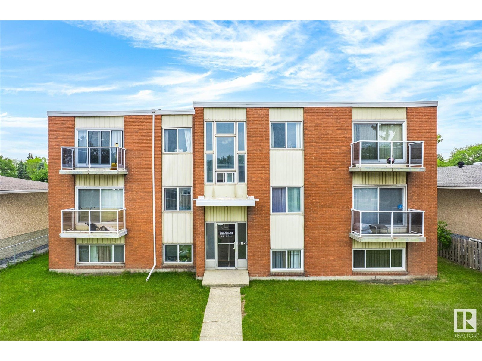 #103 12409 82 ST NW