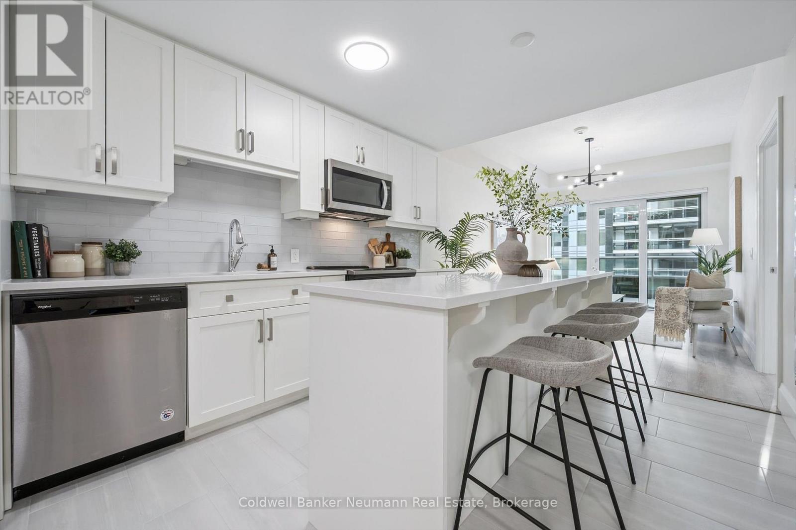 514 - 73 ARTHUR STREET S