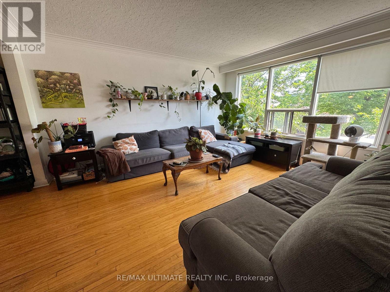 MAIN - 468 RIDELLE AVENUE