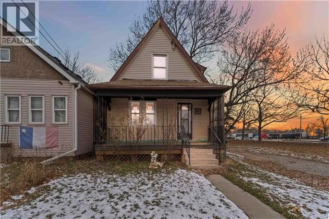 31 MCKINSTRY Street Hamilton ON L8L6C2