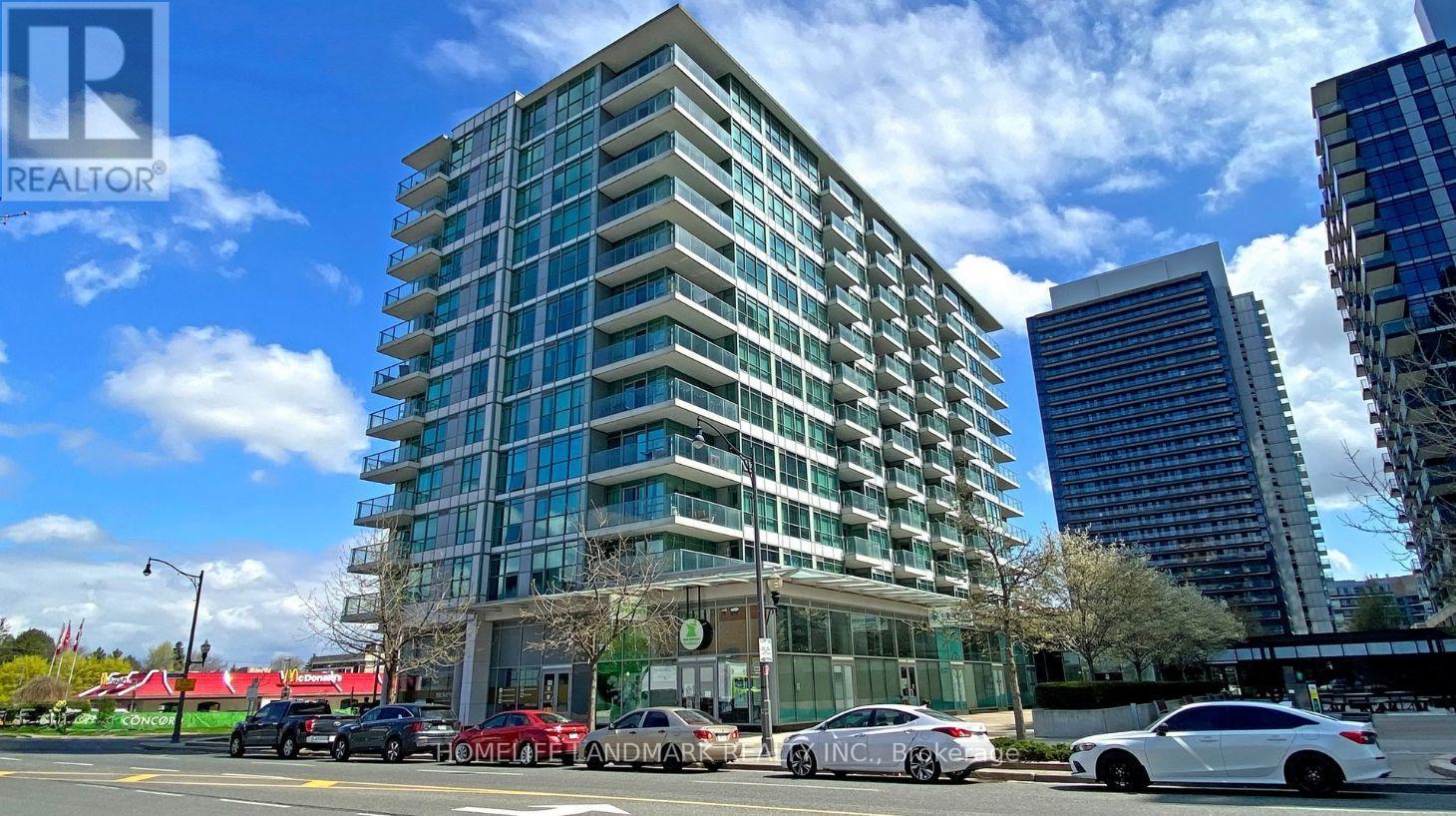 Photo 1 of 49 — 305 - 15 SINGER COURT Unit 305, Toronto (Bayview Village), ON M2K0B1