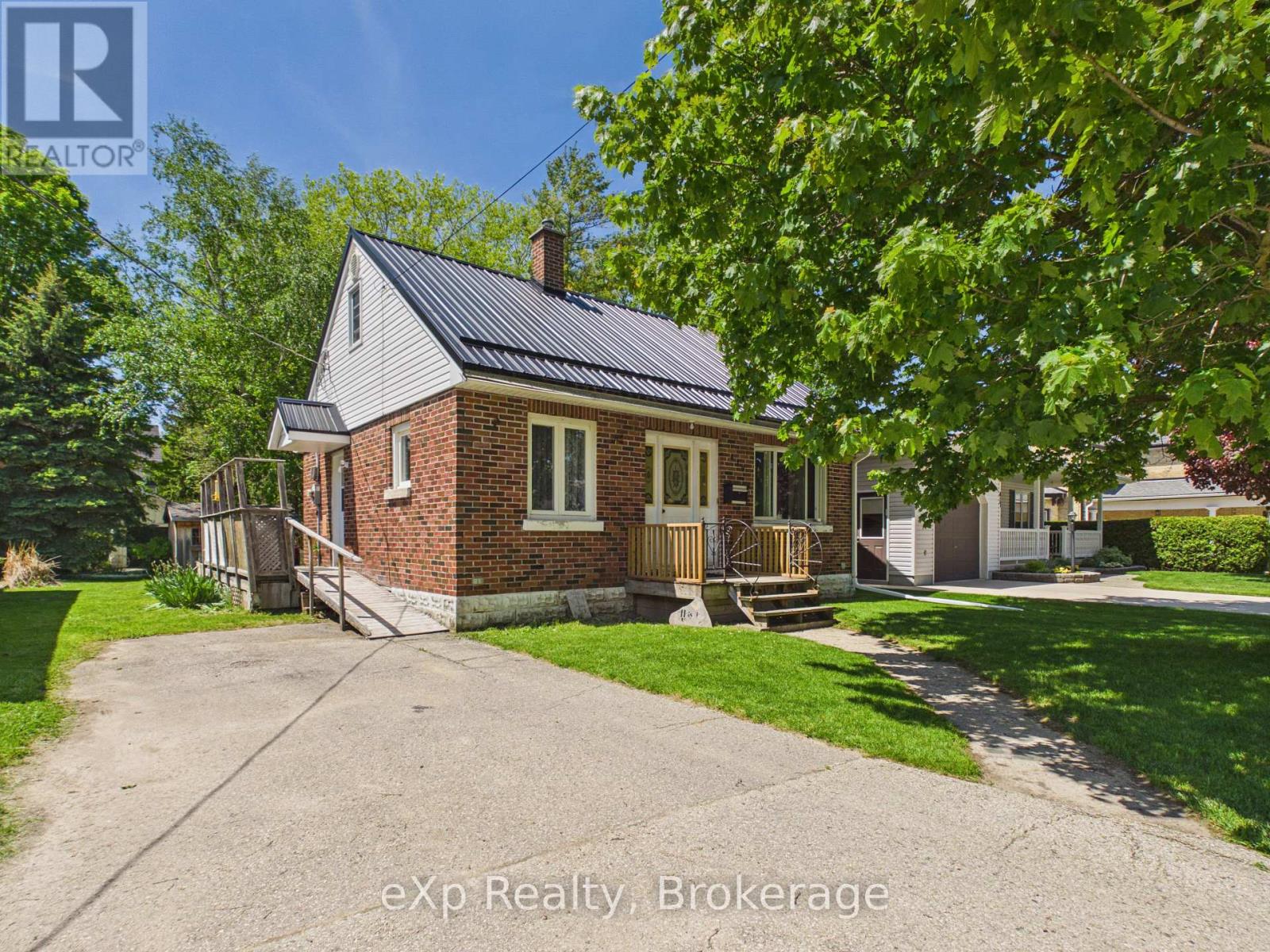 419 COLBORNE STREET