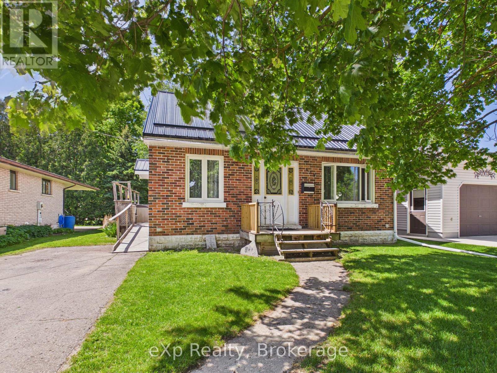 419 COLBORNE STREET