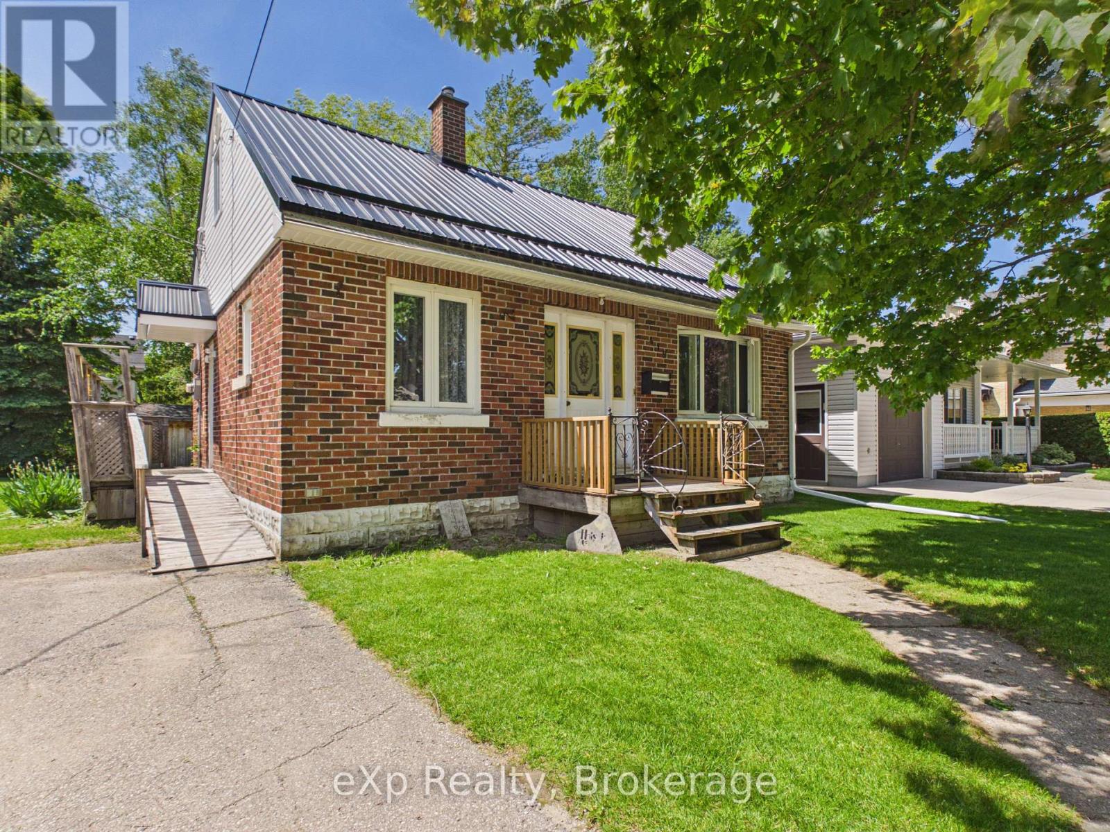 419 COLBORNE STREET