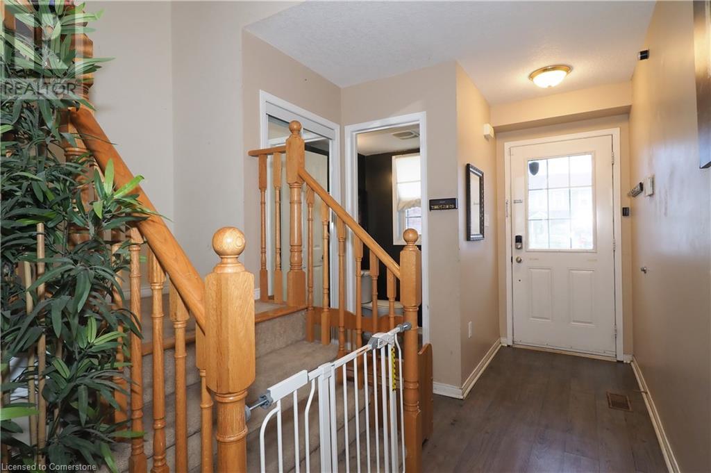 41 BLOOMINGTON Drive