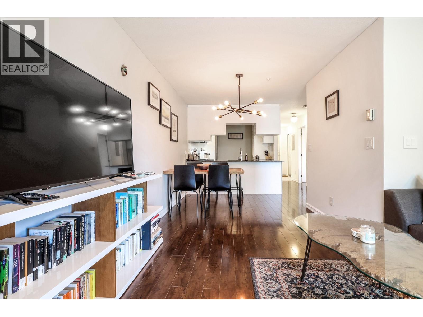 304 135 ELEVENTH STREET