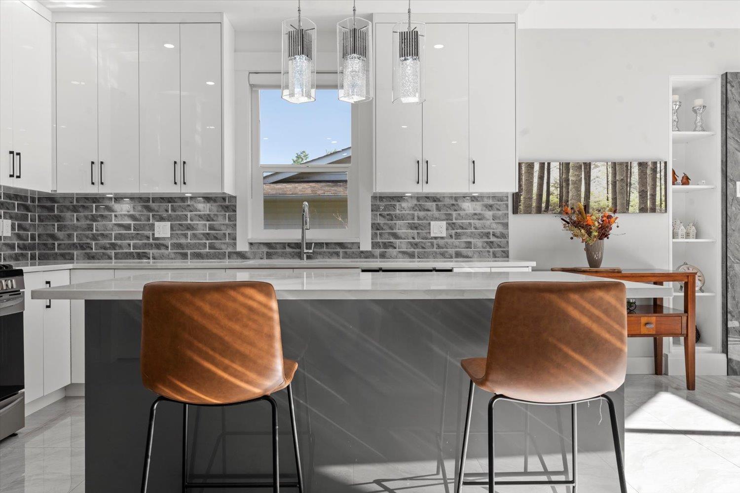 835 MYNG CRESCENT|Harrison Hot Springs
