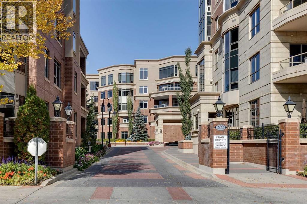 404, 600 Princeton Way SW