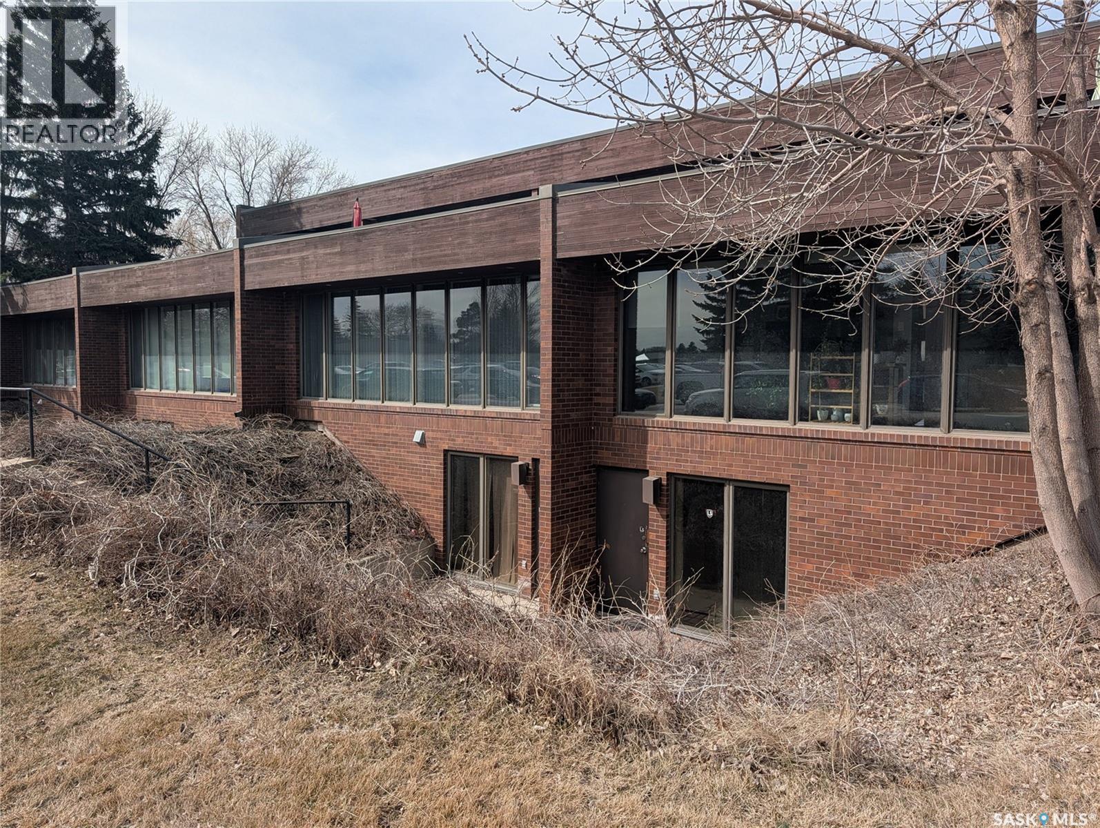 100 4010 Pasqua STREET