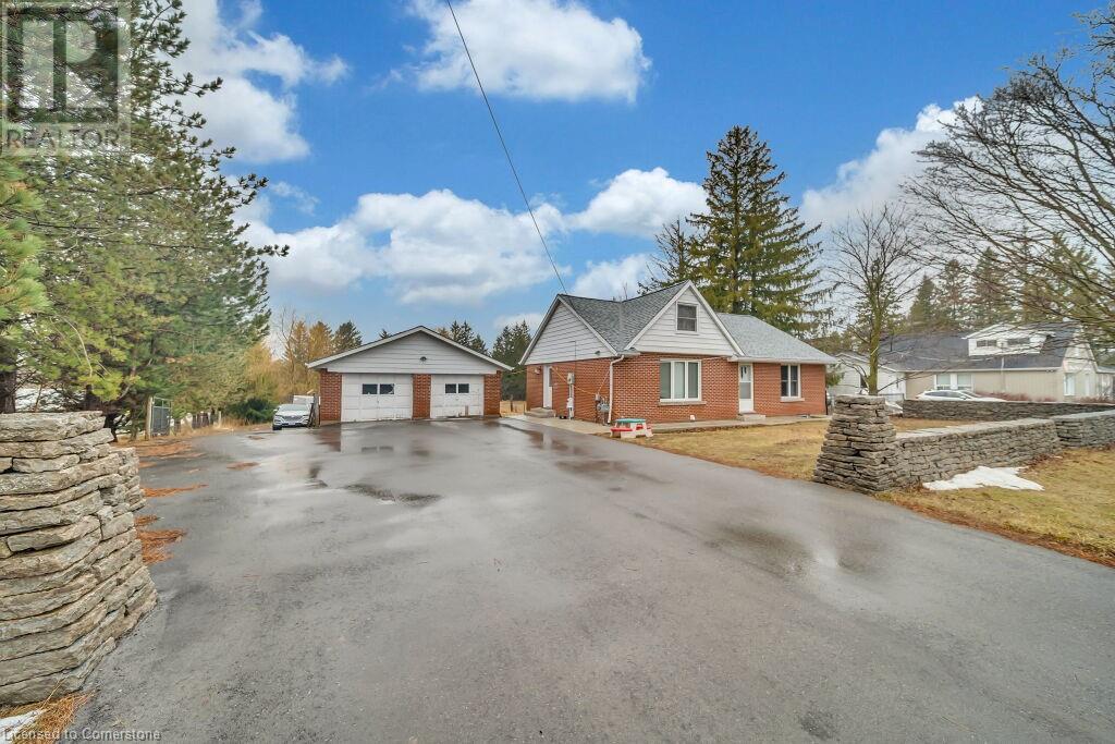 26 BROCK Road N
