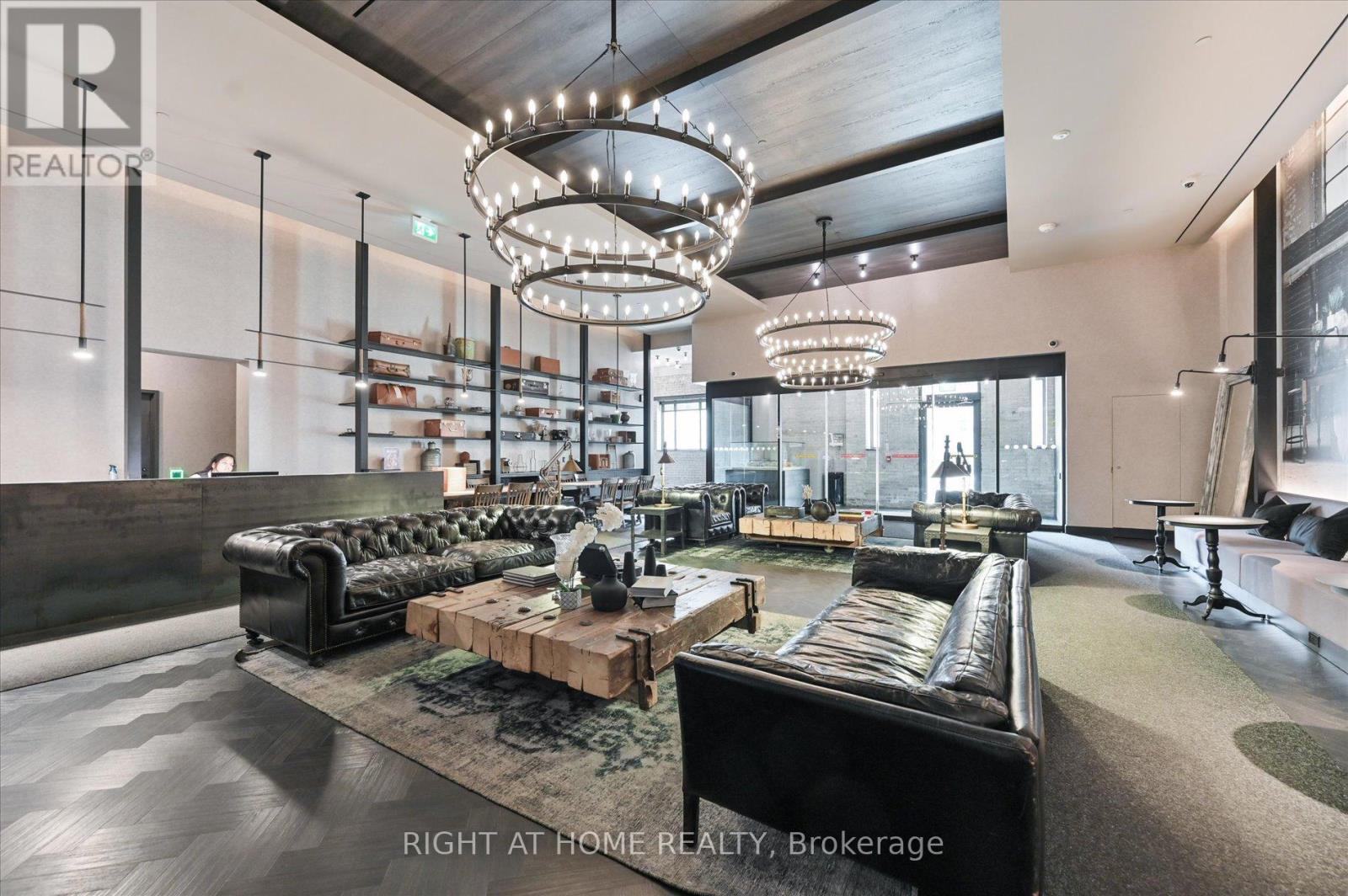 623 - 505 RICHMOND STREET W