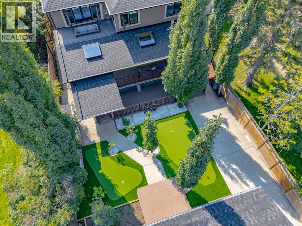 1840 Westmount Boulevard NW