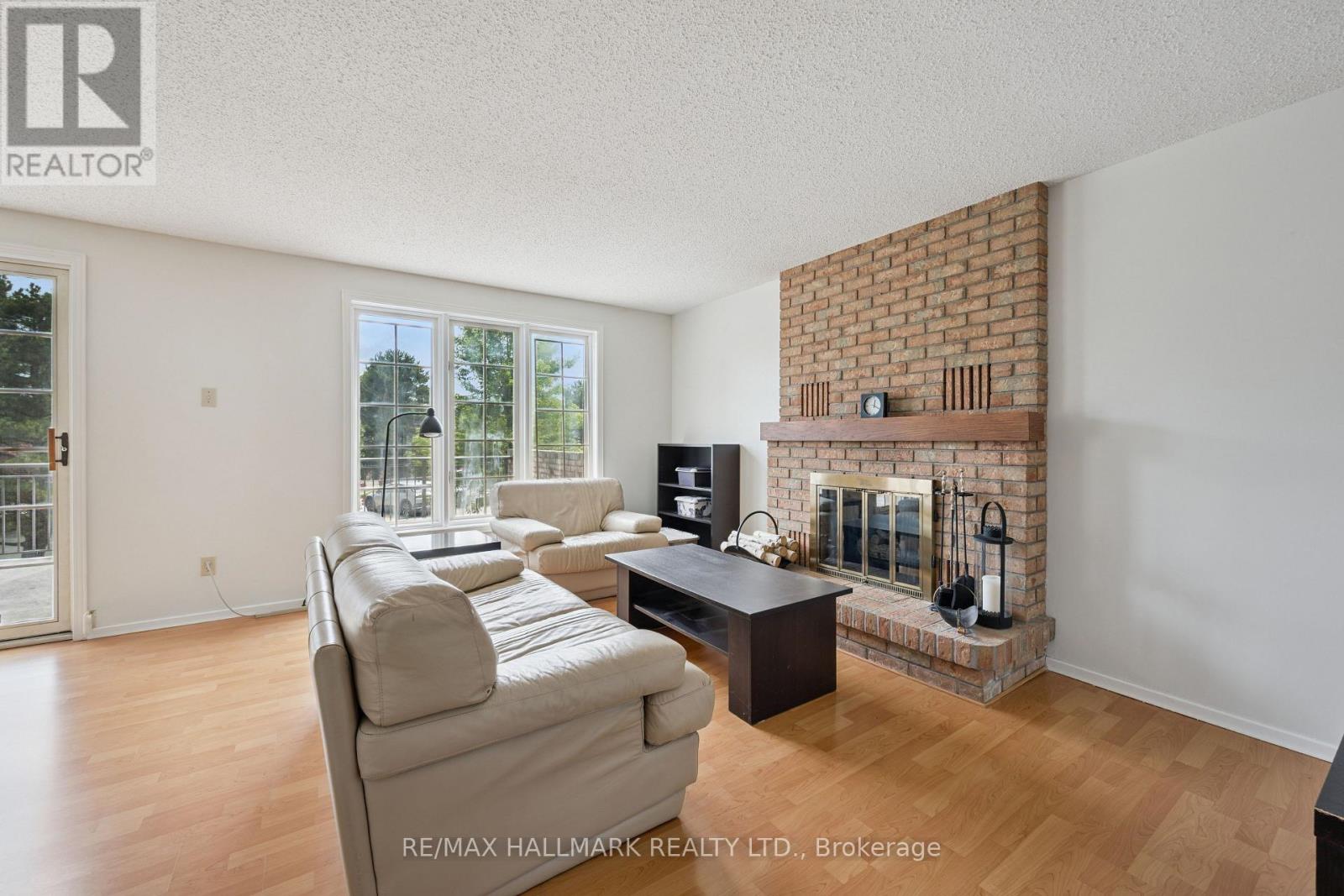 1 - 489 BEECHWOOD DRIVE