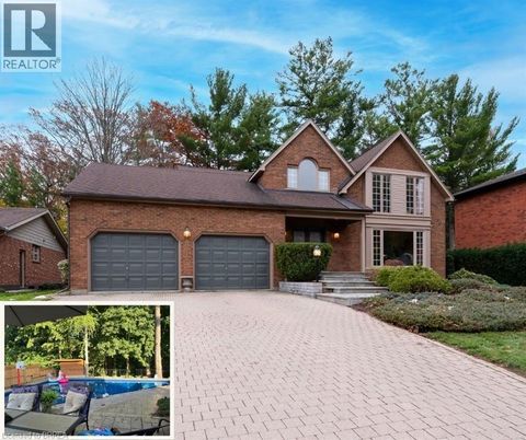 9 SCARFE Gardens Brantford ON N3T6B2