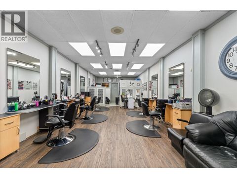 22752 LOUGHEED HIGHWAY Maple Ridge BC V2X2V6