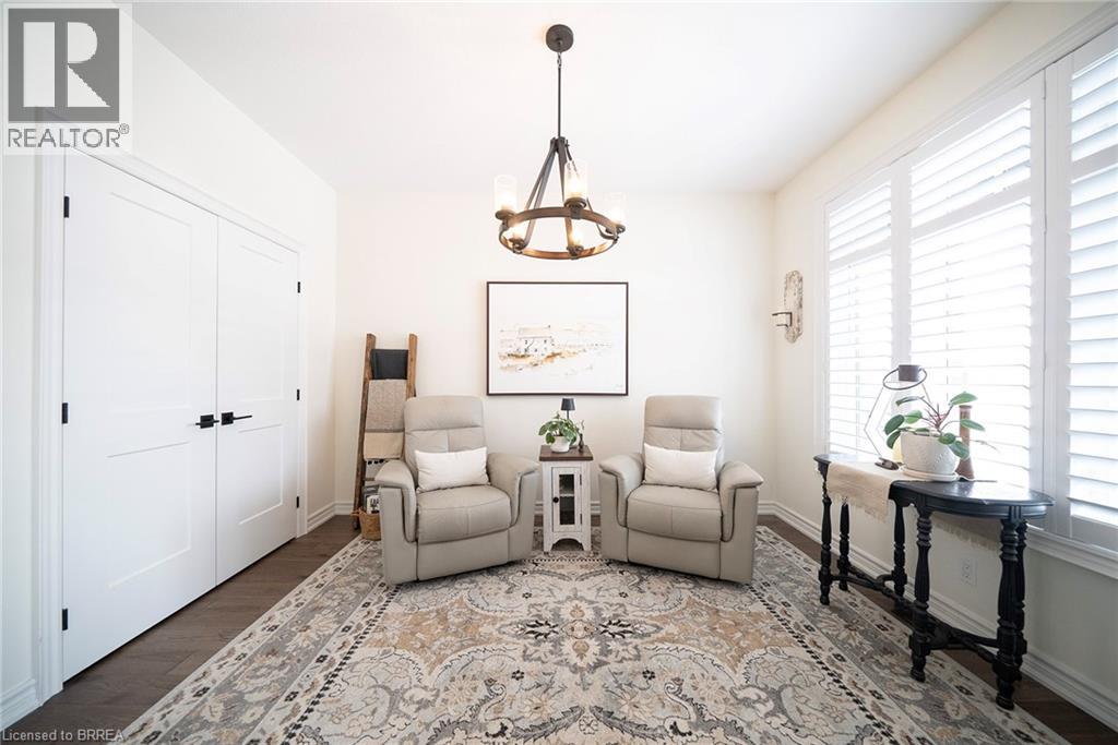 24 CRADDOCK Boulevard Unit# 8