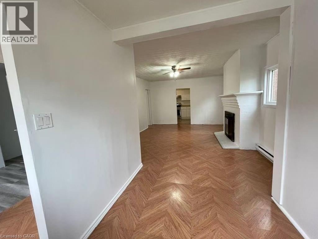 1048 MEREDITH Avenue