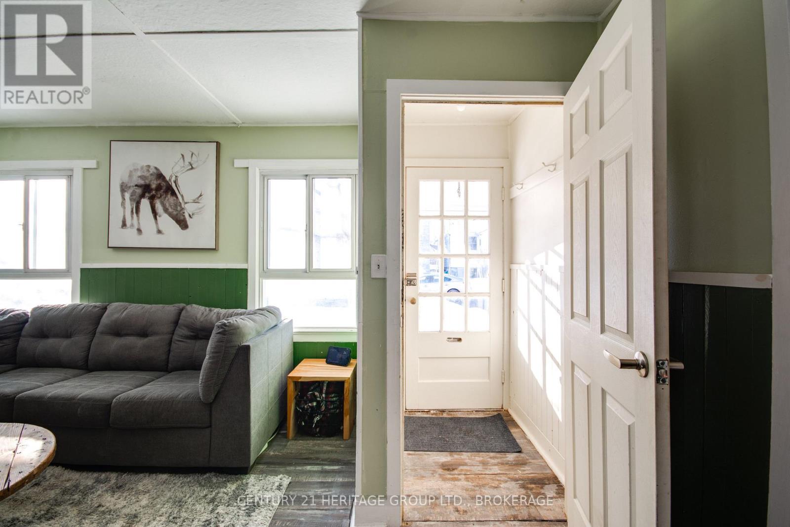 79 KINGSCOURT AVENUE