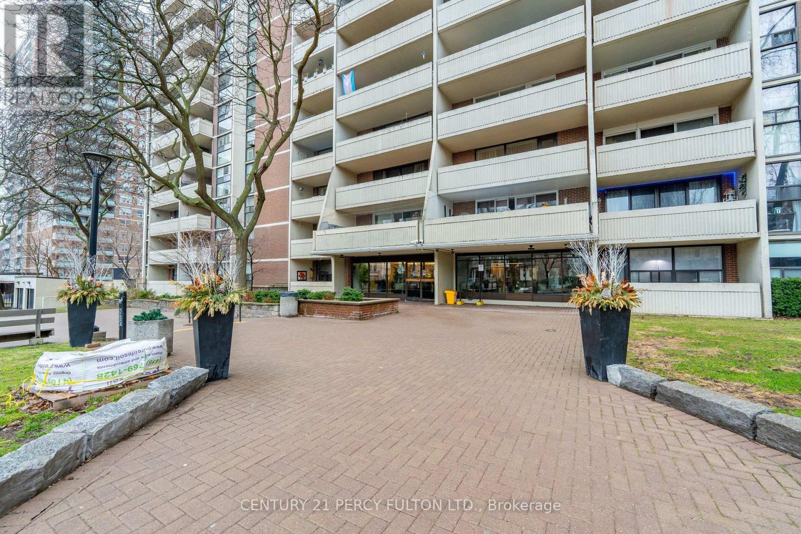 107 - 40 HOMEWOOD AVENUE