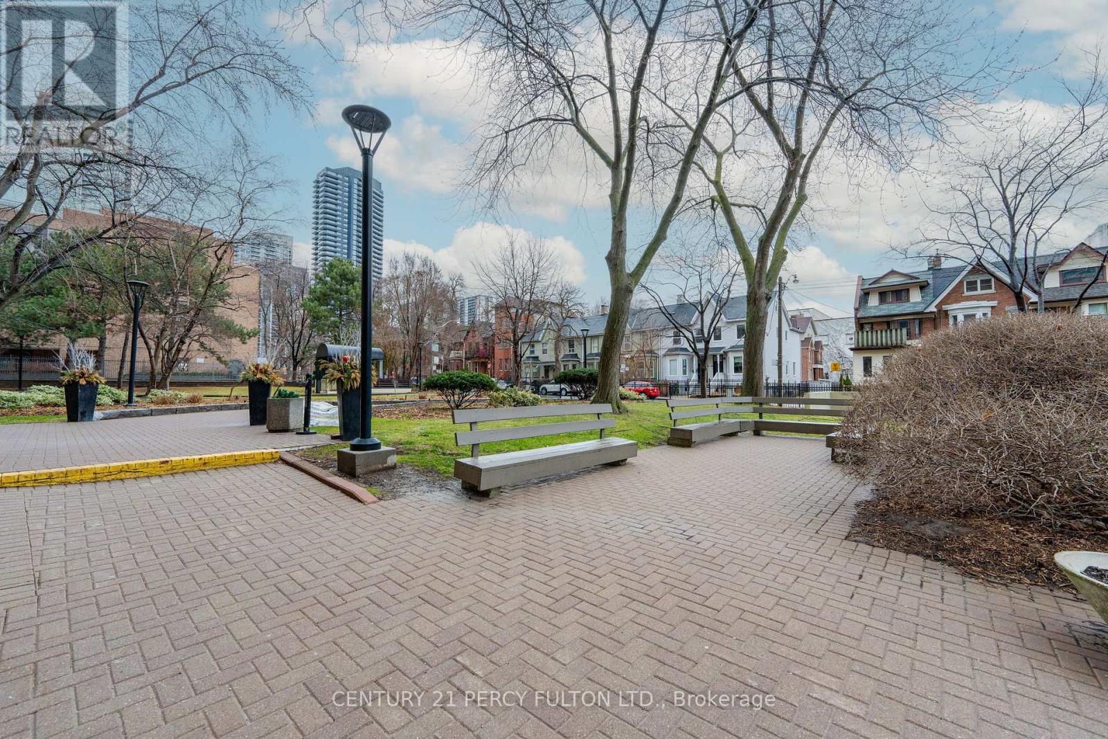 107 - 40 HOMEWOOD AVENUE