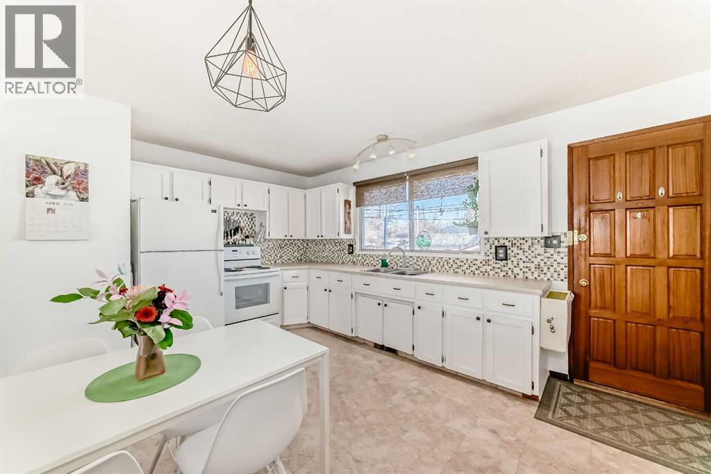 3772 Dover Ridge Drive SE