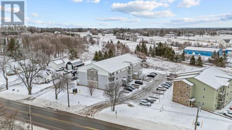 305 562 MALPEQUE Road Winsloe South PE C1A7Y8