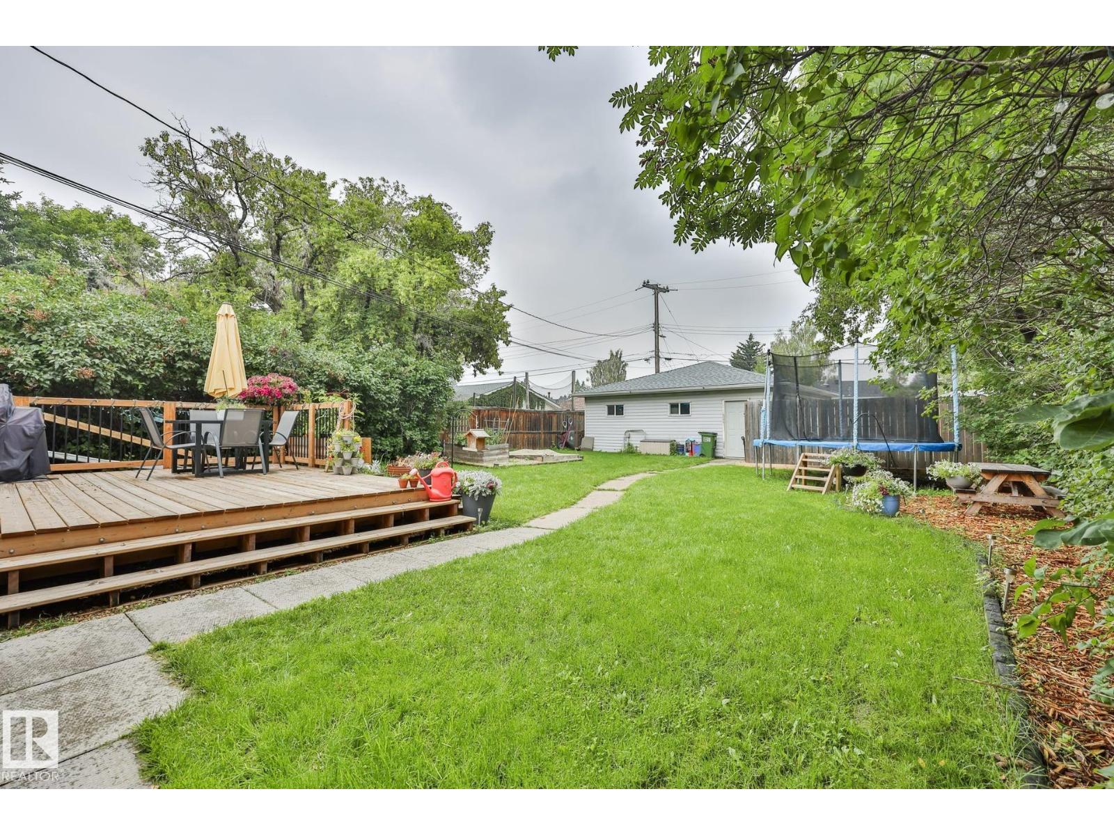10415 163 ST NW
