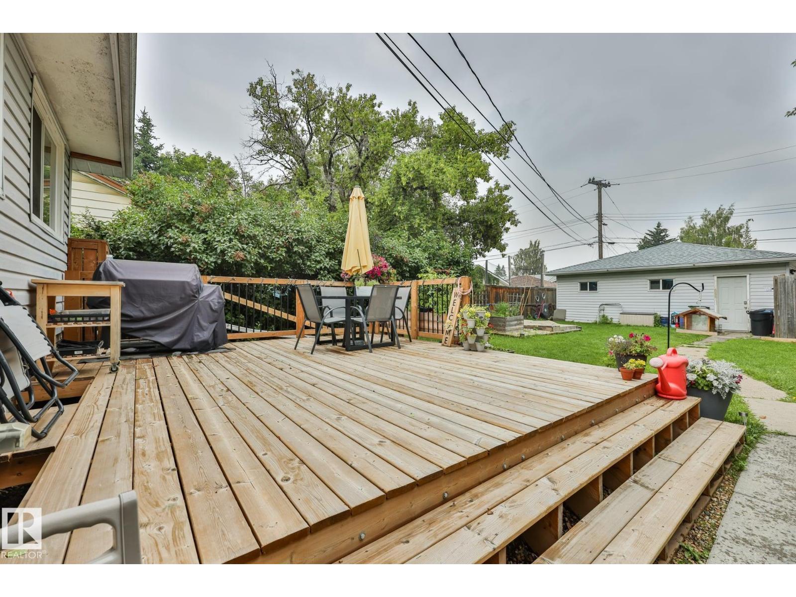 10415 163 ST NW
