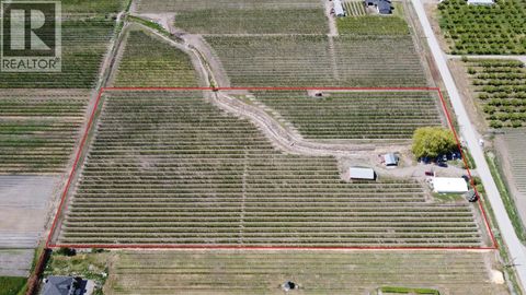 696 Lowe Drive Cawston BC V0X1C2