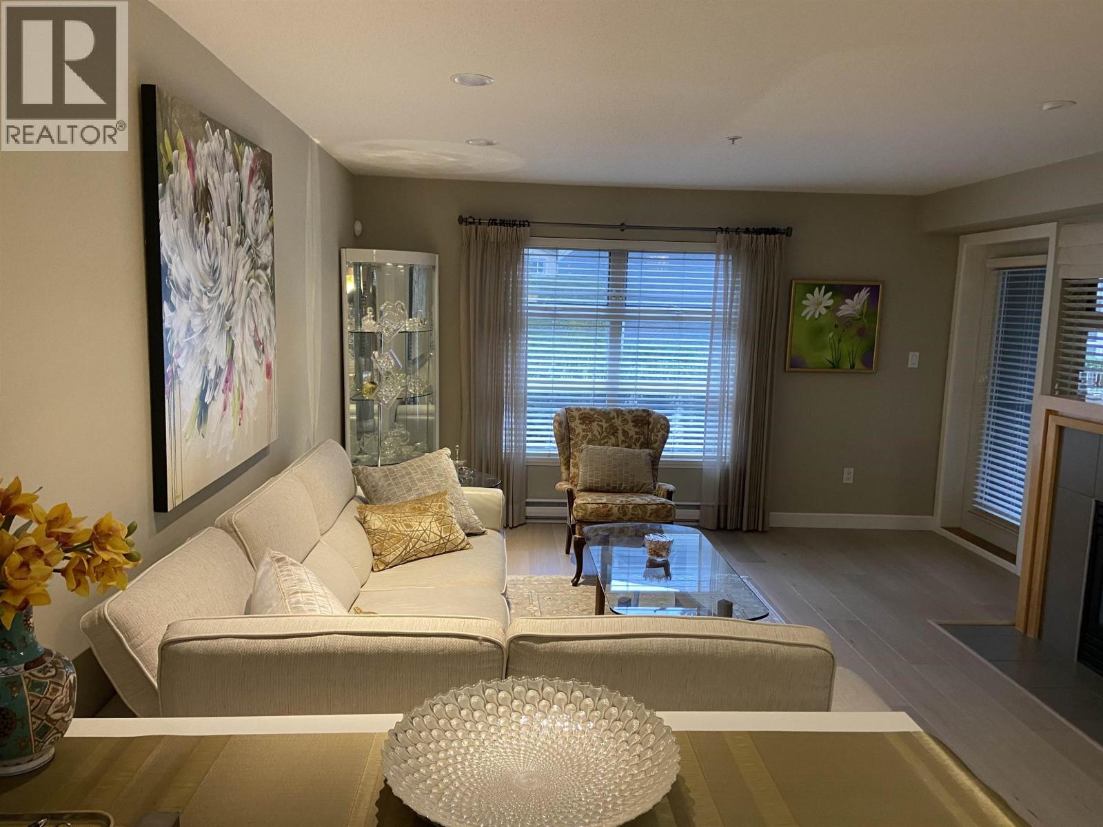 104 3750 EDGEMONT BOULEVARD