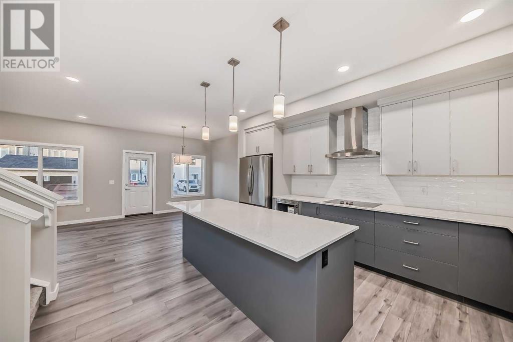 297 Homestead Crescent NE