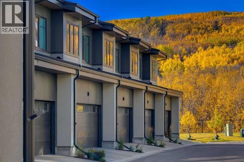 13, 1453 Na'a Drive SW Calgary AB T3H6H7