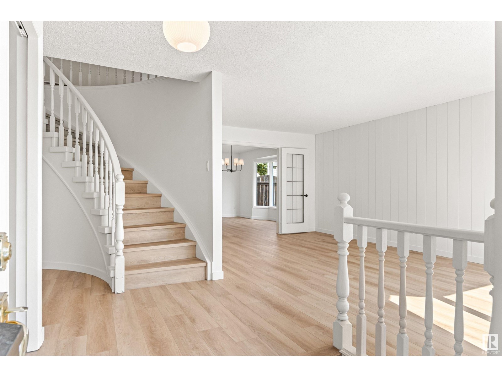 36 LANGHOLM DR