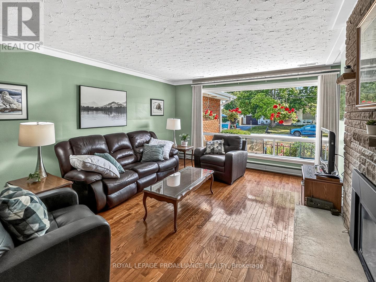 52 STANLEY PARK DRIVE