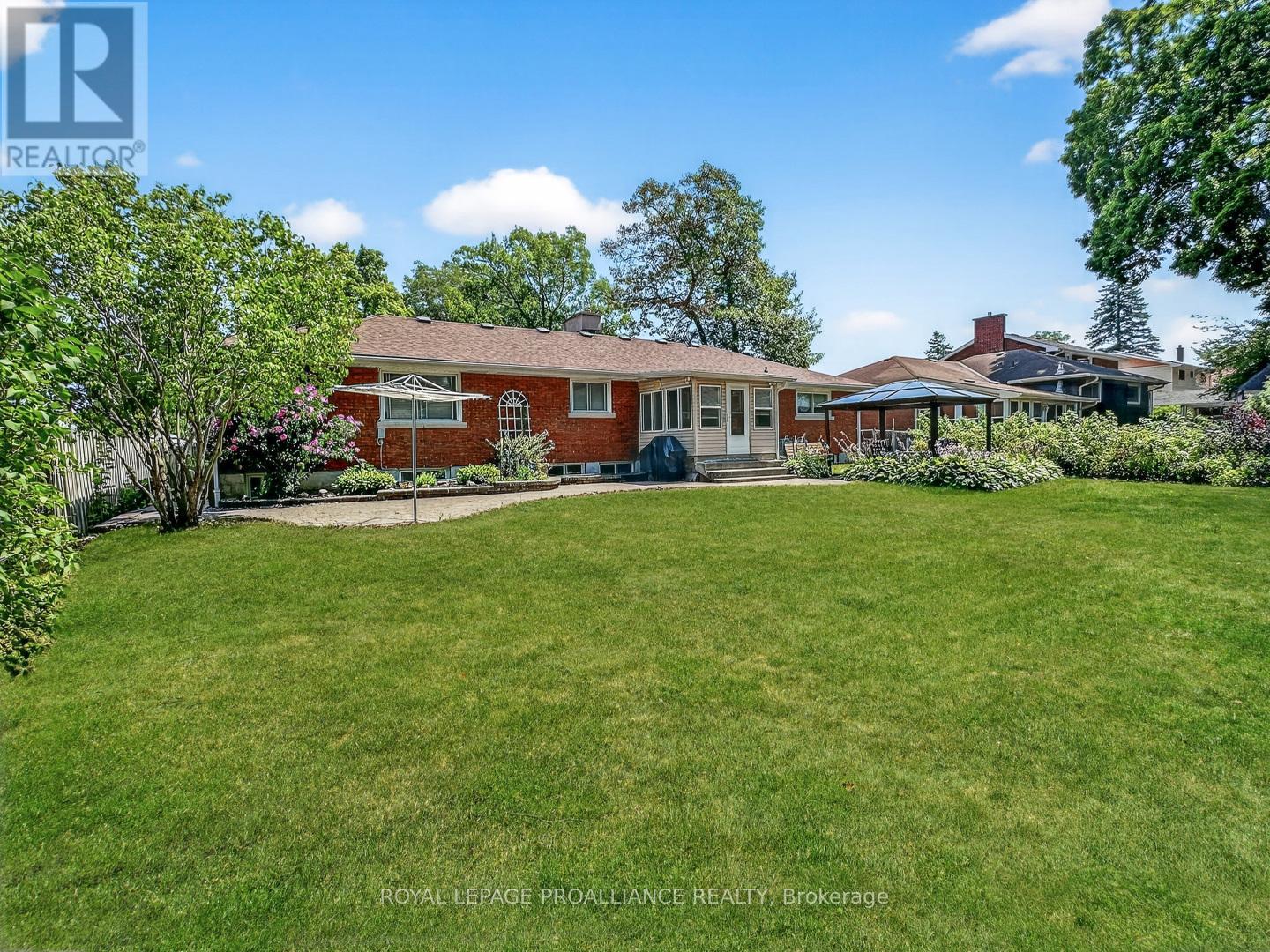 52 STANLEY PARK DRIVE