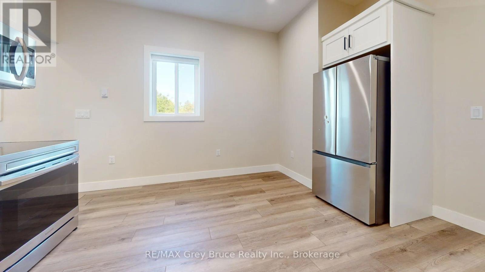 UNIT 12 - 39 1ST AVENUE S