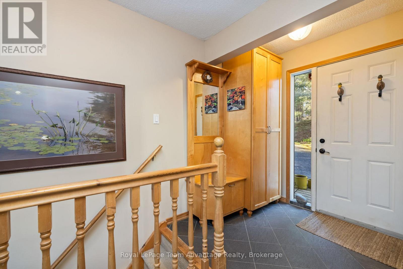 68 SHEBESHEKONG ROAD S