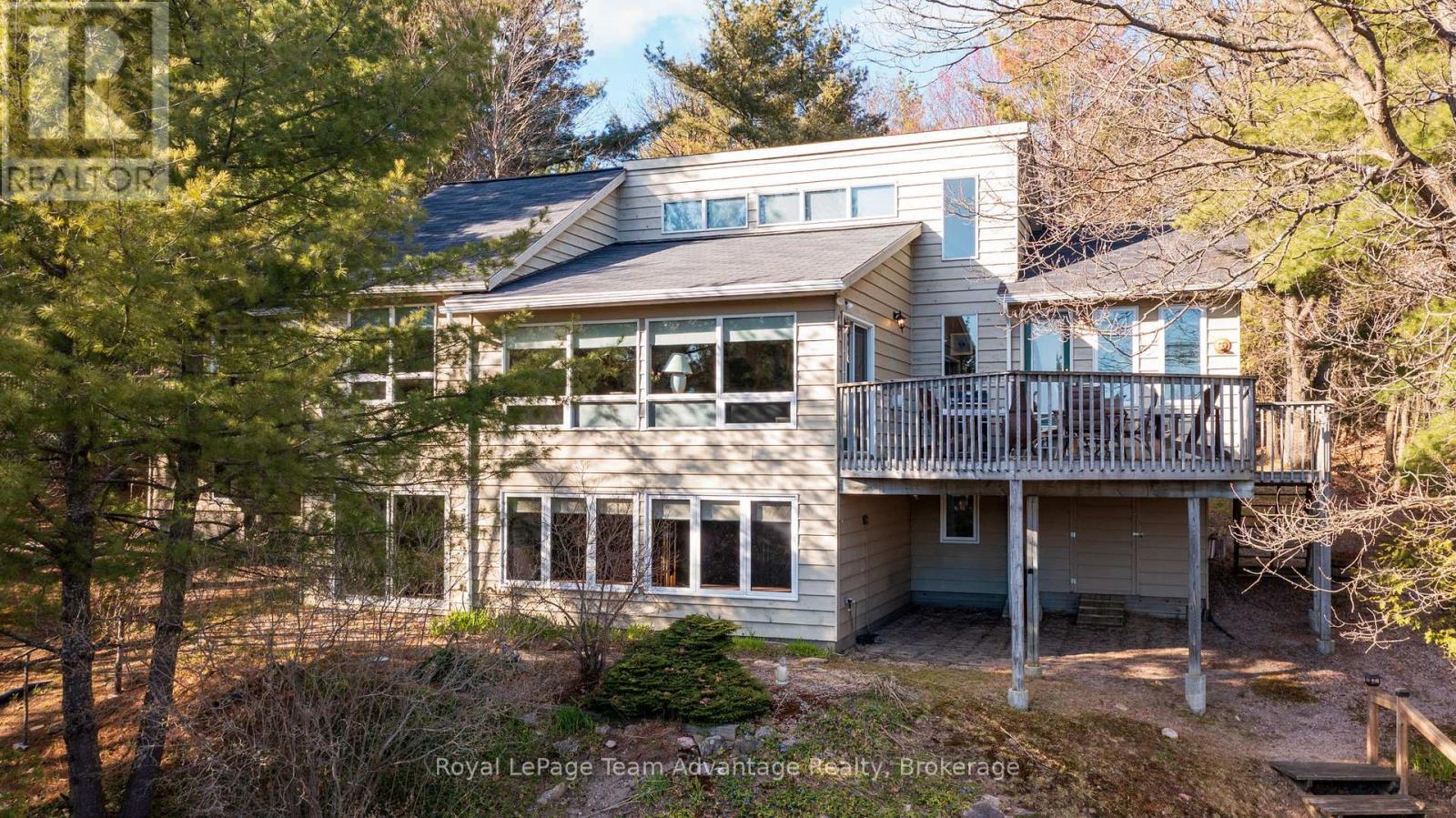 68 SHEBESHEKONG ROAD S