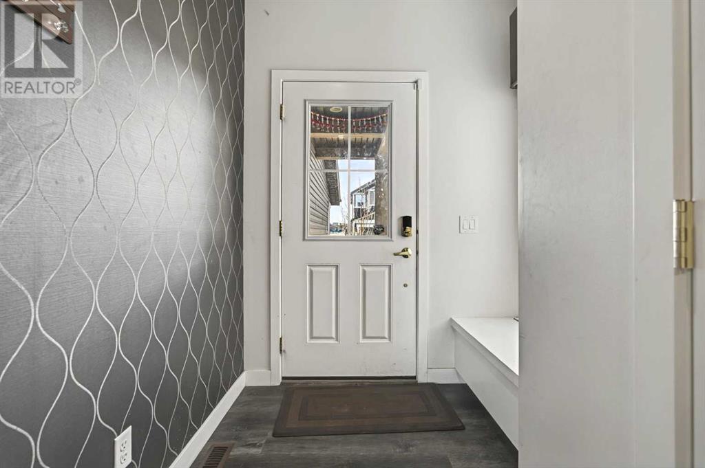 22 Howse Mount NE